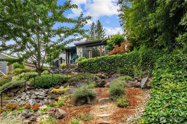 3924 S Pilgrim St, Seattle, WA 98118