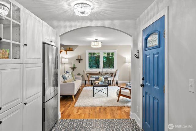 3924 S Pilgrim St, Seattle, WA 98118