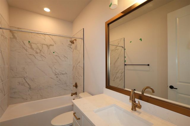 3905 W CARMEN STREET, Tampa, FL 33609