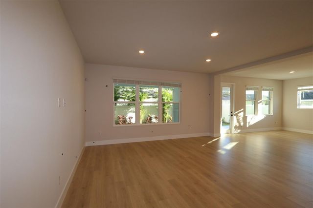 3905 W CARMEN STREET, Tampa, FL 33609