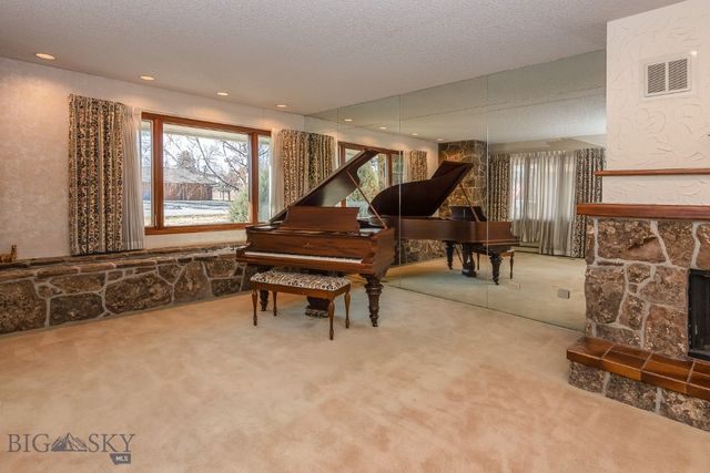 25 Riverside Drive, Bozeman, MT 59715