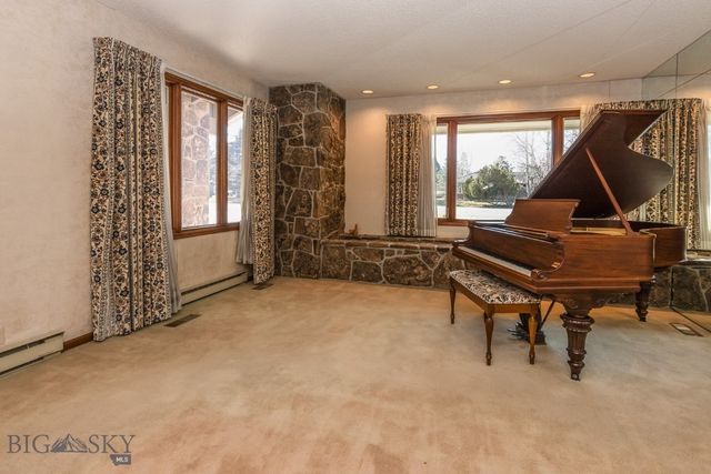 25 Riverside Drive, Bozeman, MT 59715