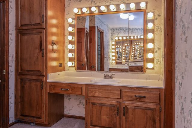 25 Riverside Drive, Bozeman, MT 59715