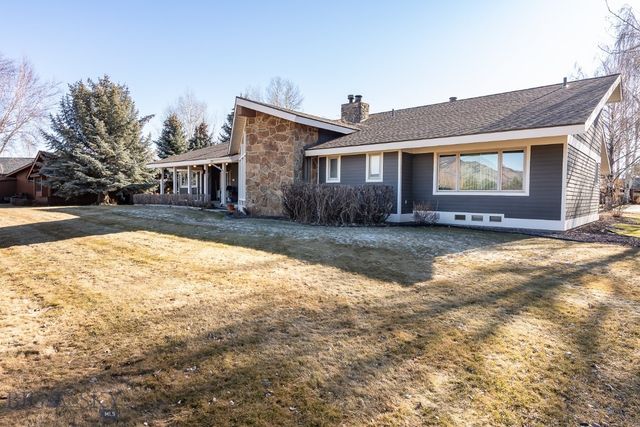25 Riverside Drive, Bozeman, MT 59715