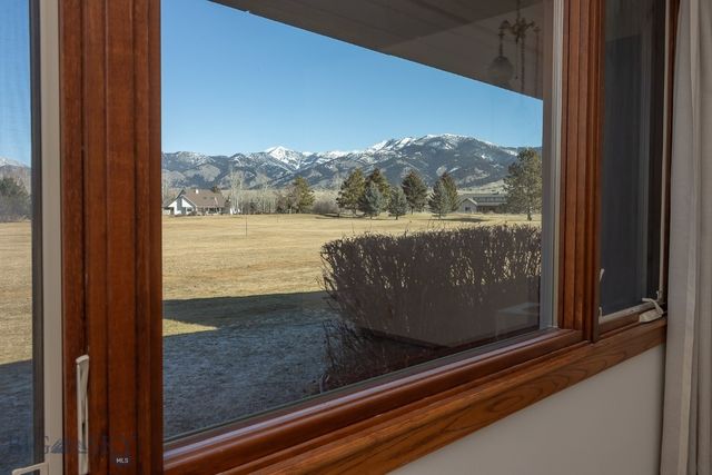 25 Riverside Drive, Bozeman, MT 59715