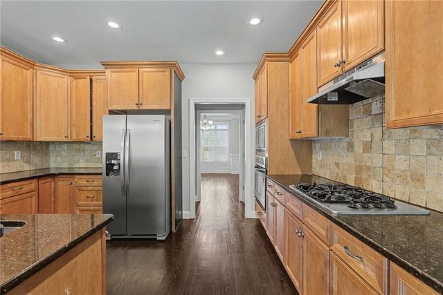 328 Thistlewood Run, Mcdonough, GA 30252