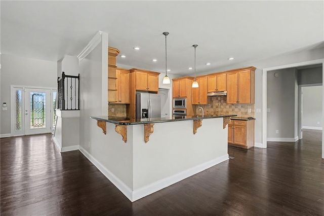 328 Thistlewood Run, Mcdonough, GA 30252