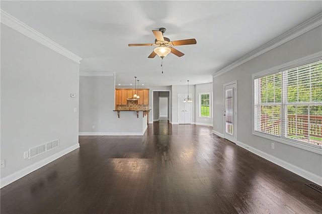 328 Thistlewood Run, Mcdonough, GA 30252