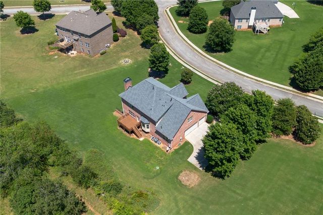 328 Thistlewood Run, Mcdonough, GA 30252