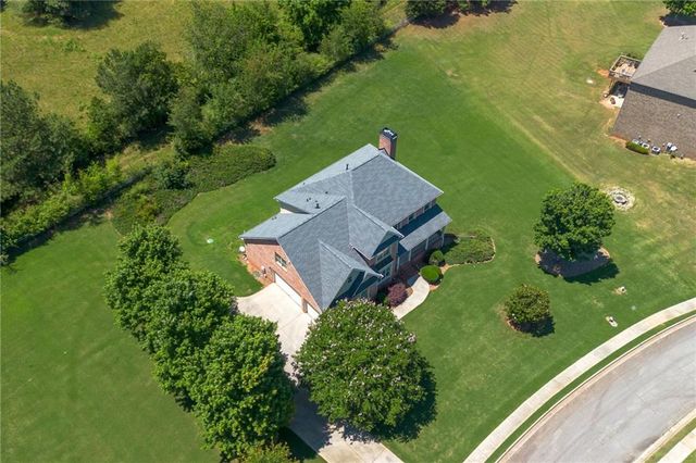 328 Thistlewood Run, Mcdonough, GA 30252