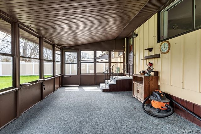 220 Ansley Court, West Seneca, NY 14224