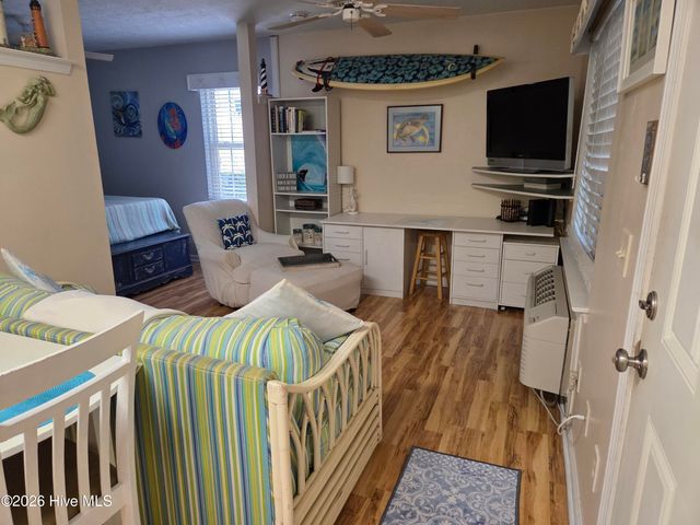 300 Spencer Farlow Drive F, Carolina Beach, NC 28428