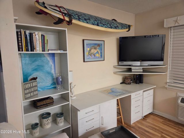 300 Spencer Farlow Drive F, Carolina Beach, NC 28428