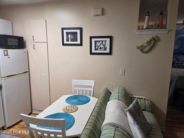 300 Spencer Farlow Drive F, Carolina Beach, NC 28428