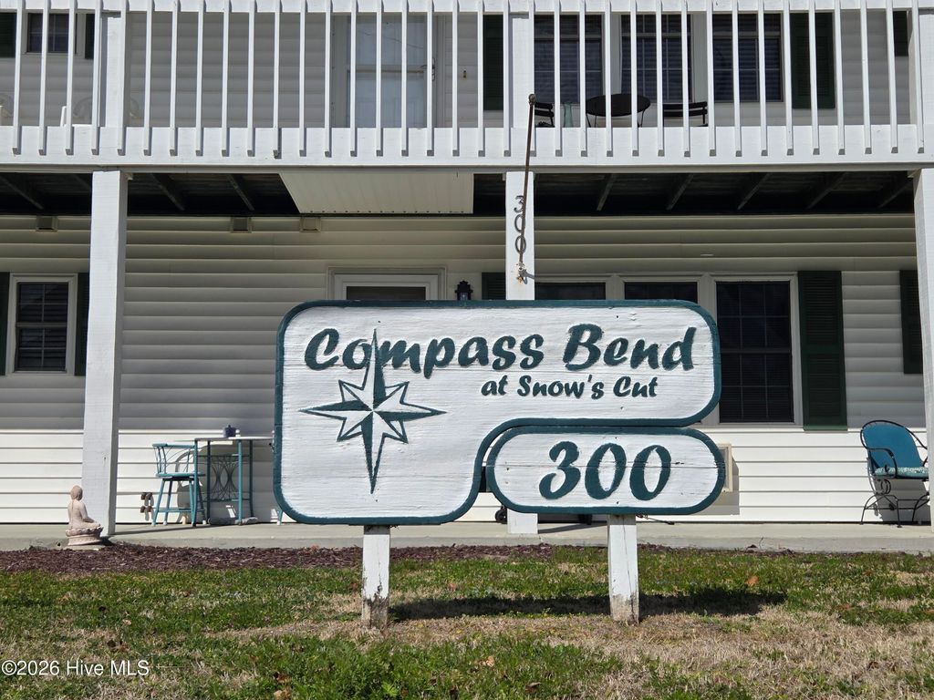 300 Spencer Farlow Drive F, Carolina Beach, NC 28428