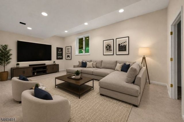 22 Village Green Ct, South Orange Village Twp., NJ 07079
