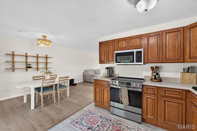 807 Gaillard Court, Ballwin, MO 63011