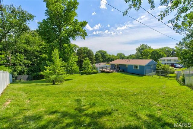 807 Gaillard Court, Ballwin, MO 63011