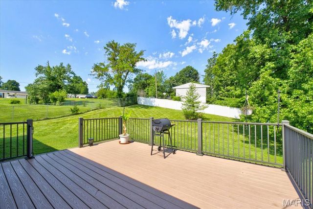 807 Gaillard Court, Ballwin, MO 63011