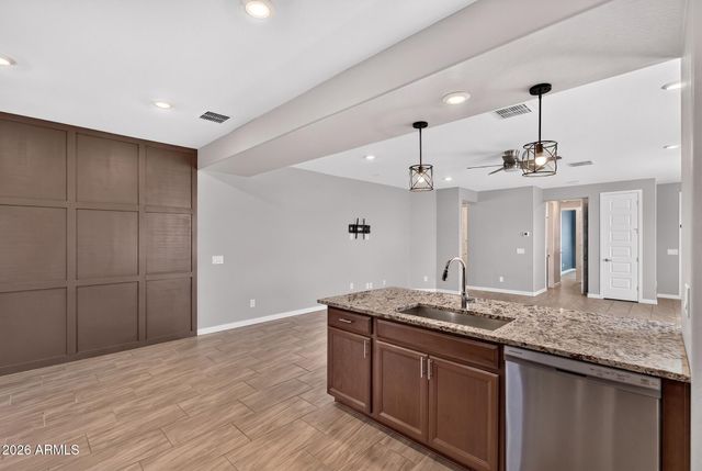261 W PINNACLE RIDGE Drive, San Tan Valley, AZ 85140
