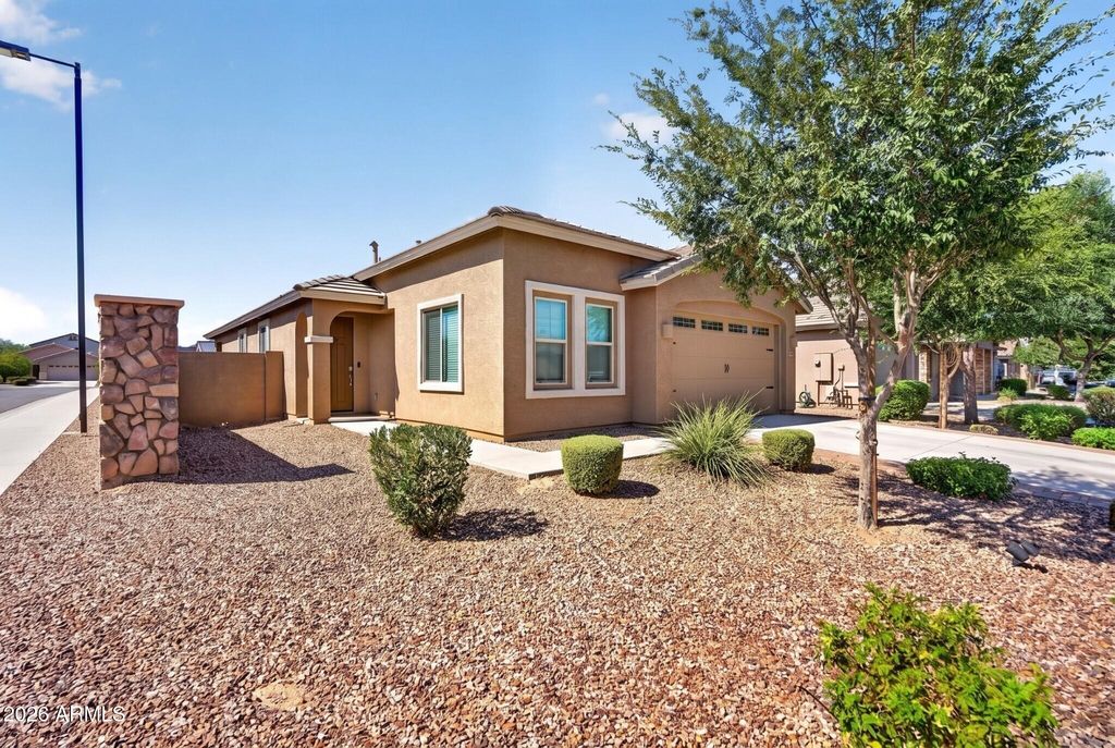 261 W PINNACLE RIDGE Drive, San Tan Valley, AZ 85140