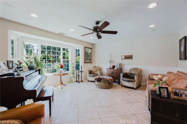 24713 Choke Cherry Lane, Newhall, CA 91321