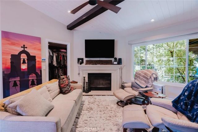 24713 Choke Cherry Lane, Newhall, CA 91321