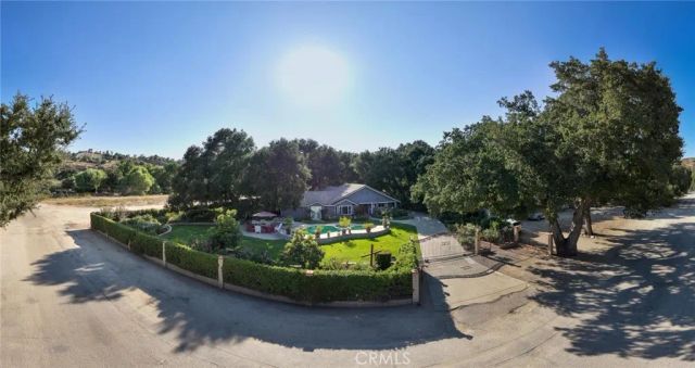 24713 Choke Cherry Lane, Newhall, CA 91321