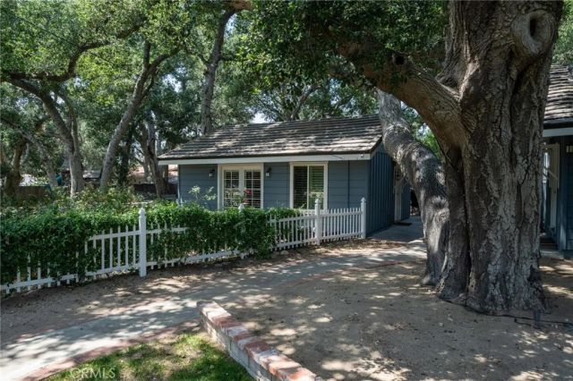 24713 Choke Cherry Lane, Newhall, CA 91321