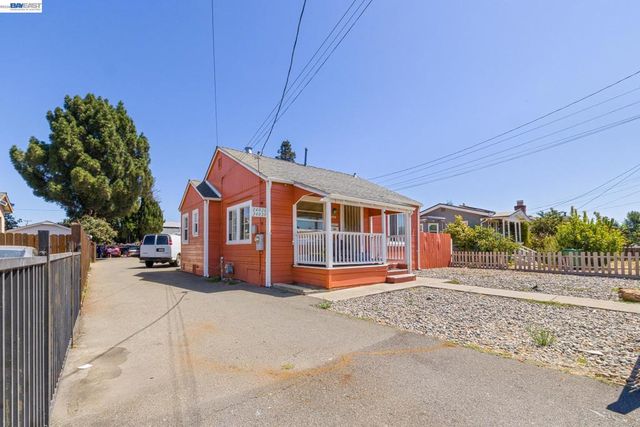 24024 Park St., Hayward, CA 94541