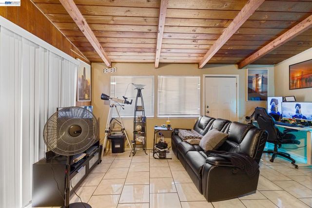 24024 Park St., Hayward, CA 94541