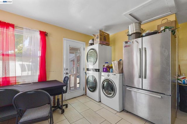 24024 Park St., Hayward, CA 94541