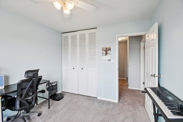 8338 Portsmouth Drive B, Darien, IL 60561