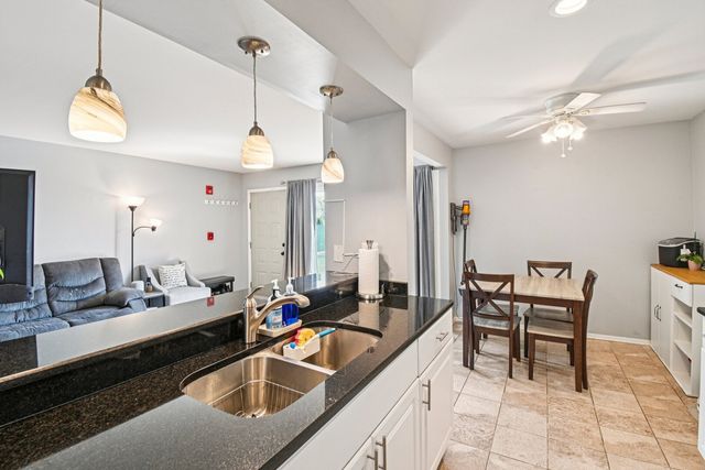 8338 Portsmouth Drive B, Darien, IL 60561