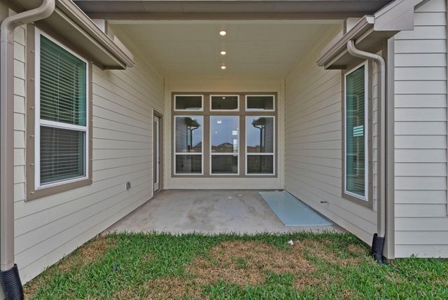 14910 Buffalo Head Street, Mont Belvieu, TX 77523