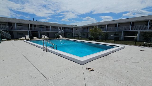 1400 EUDORA RD A12, Mount Dora, FL 32757