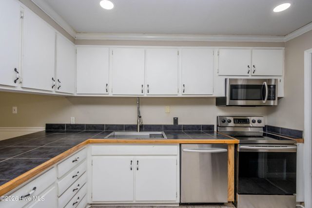 1221 Lakeview Drive, Grovetown, GA 30813