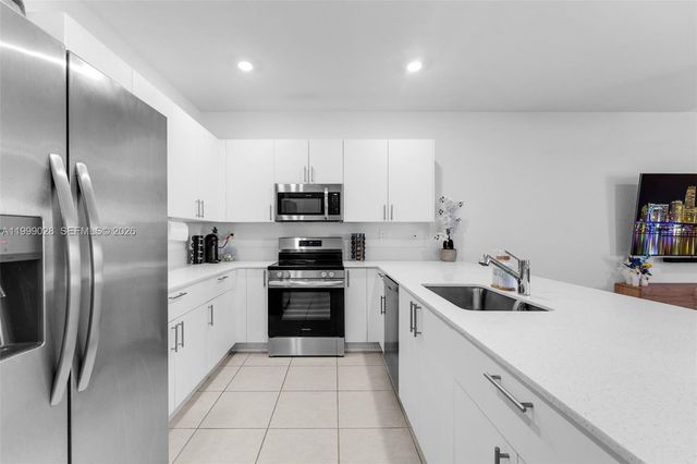 12848 SW 242nd St, Homestead, FL 33032