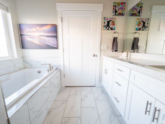 3369 W SOPHIE LN, West Haven, UT 84401