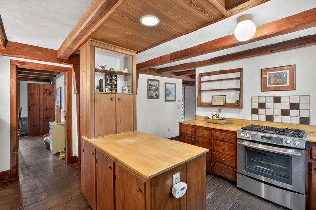 28 Greymoor Way, Orleans, MA 02653