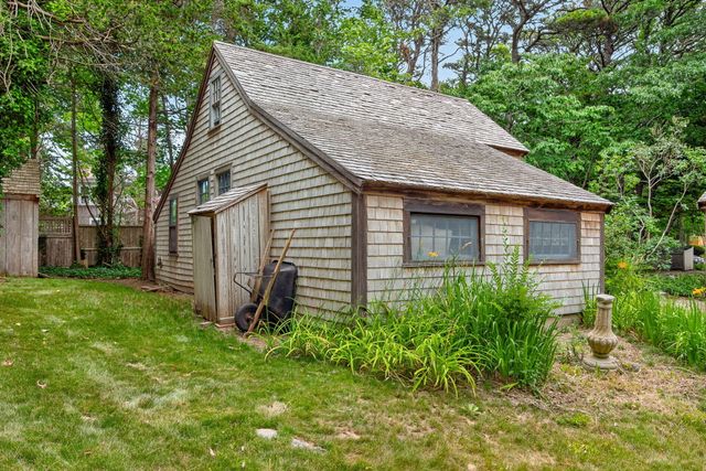 28 Greymoor Way, Orleans, MA 02653