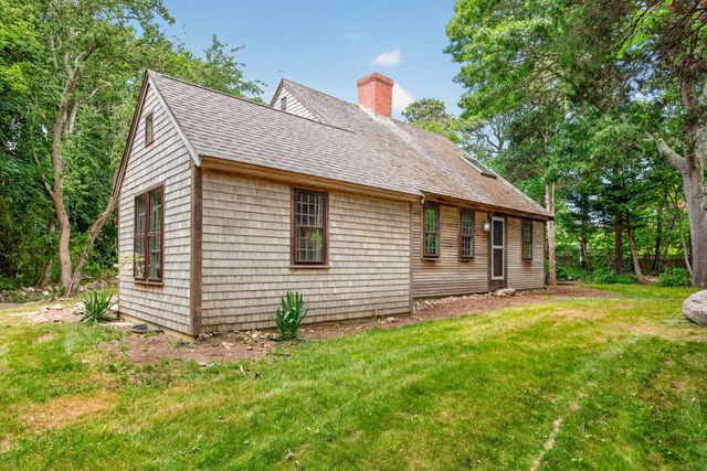 28 Greymoor Way, Orleans, MA 02653