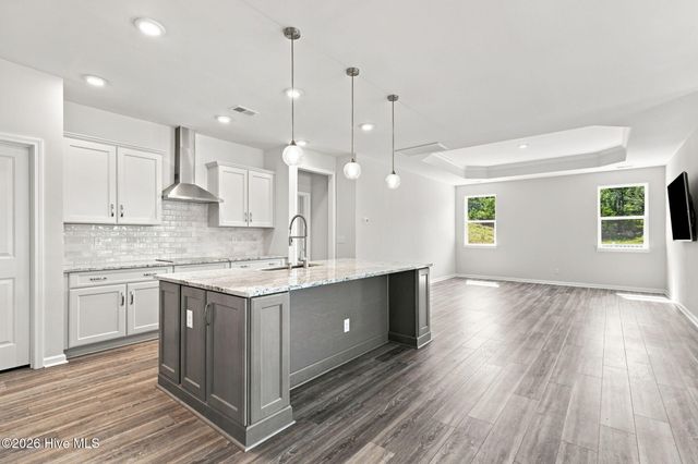 609 Edgeside Drive SE, Bolivia, NC 28422