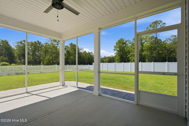 609 Edgeside Drive SE, Bolivia, NC 28422