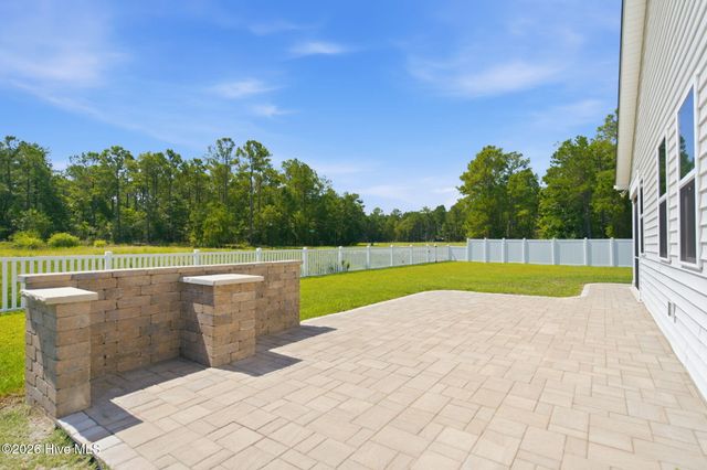 609 Edgeside Drive SE, Bolivia, NC 28422