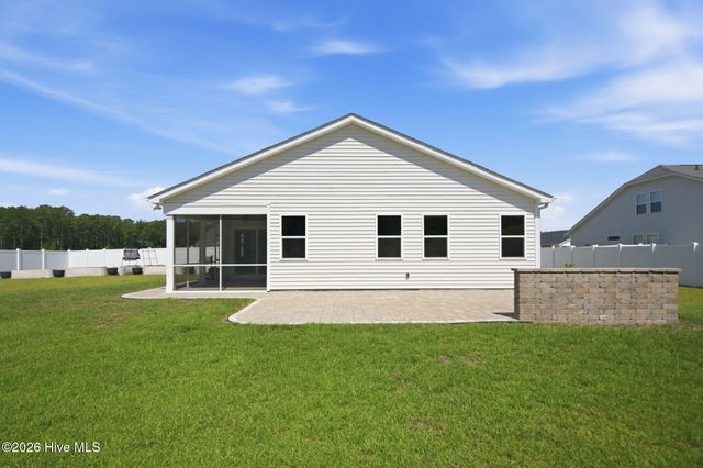 609 Edgeside Drive SE, Bolivia, NC 28422
