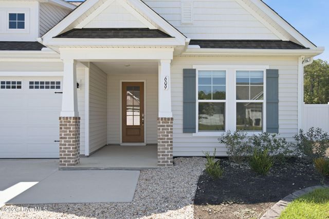609 Edgeside Drive SE, Bolivia, NC 28422