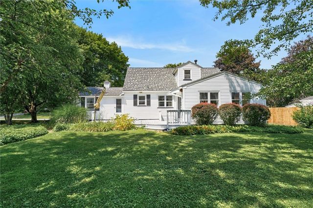 76 Amsden Drive, Henrietta, NY 14623