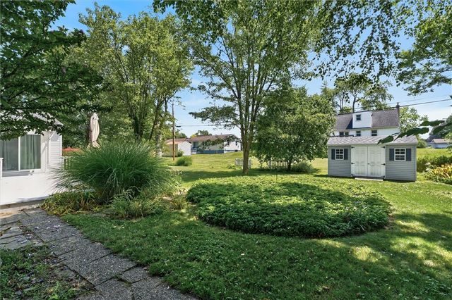 76 Amsden Drive, Henrietta, NY 14623