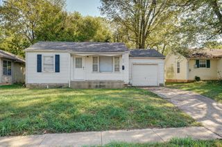 852 South New Avenue, Springfield, MO 65806